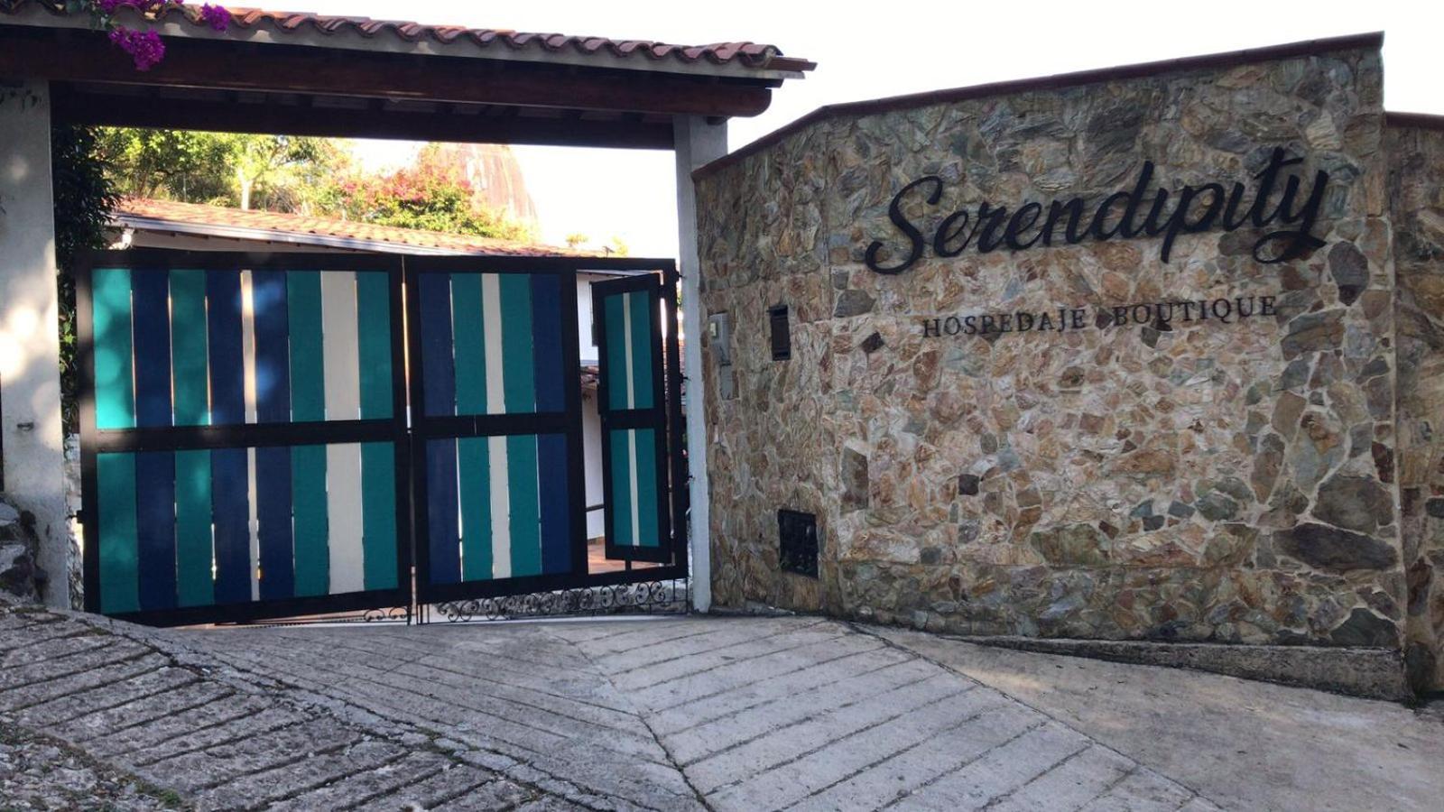 Serendipity Hospedaje Boutique Guatapé Buitenkant foto